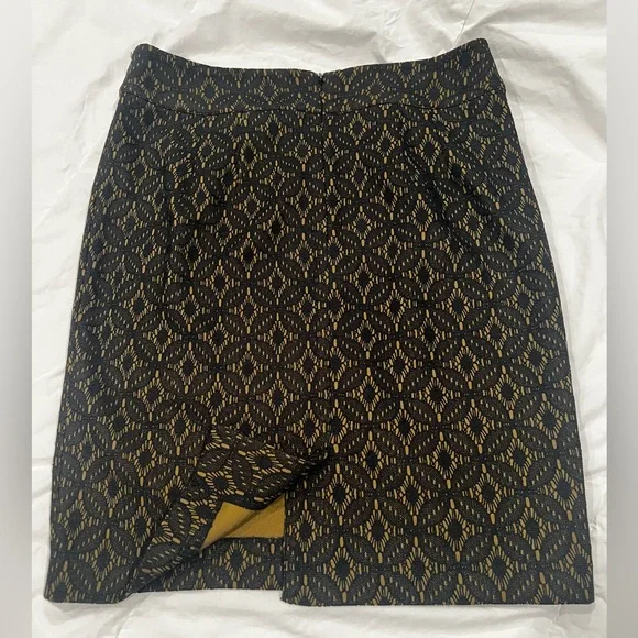 Ann Taylor LOFT skirt size 6 - Picture 2 of 4